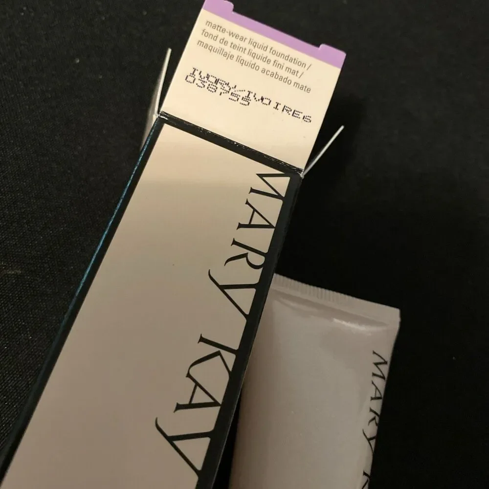 Mary Kay Timewise Matte Wear Liquid Foundation Ivory 6